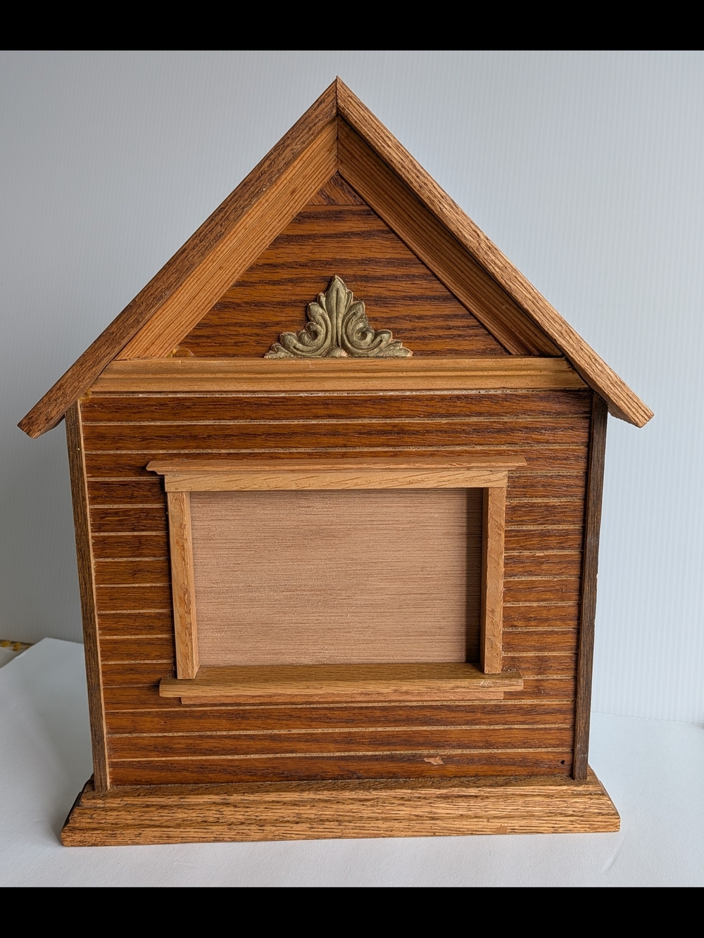 Vintage House Shaped Wooden Picture Frame Wall Decor
